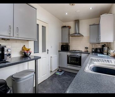 2 Bed Semi-Detached House, Bushbury Road, B33 - Photo 3