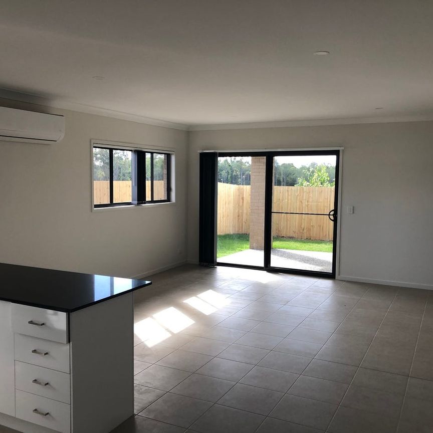 Family Home In Camelot Estate! - Photo 1