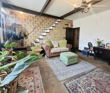 2 bedroom terraced house to rent - Photo 2