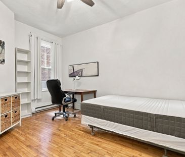 2202 Av. Regent Montréal (Côte-des-Neiges, QC H4A - Photo 3