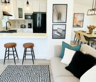 188 OLDE BAYVIEW AVENUE - Photo 2