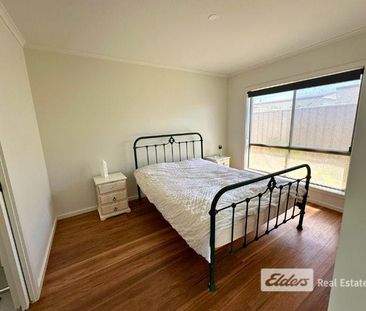 3 Bedroom House - Photo 3