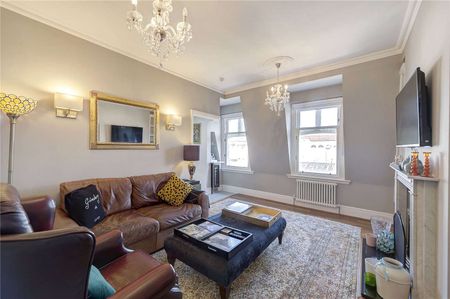 An Excellently Presented One-Bedroom Apartment in the Heart of St. James's. - Photo 5