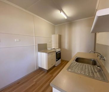 For Rent - 6 Month Lease with the Option to Renew - Photo 2