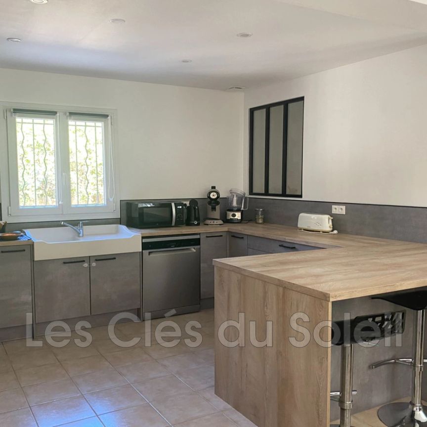 Location villa 3 chambres 87 m² Cuers - Photo 1