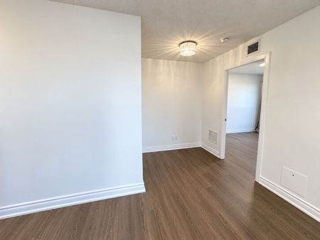 For Lease - 181 Village Green Square Unit# 2013, Toronto, Ontario - Photo 2