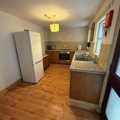 31 Stranmillis Road, Belfast, BT9 5AF - Photo 1