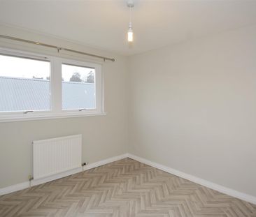 2 Bed House - Terraced - Photo 1