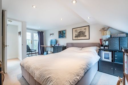 3 bedroom terraced house to rent - Photo 3