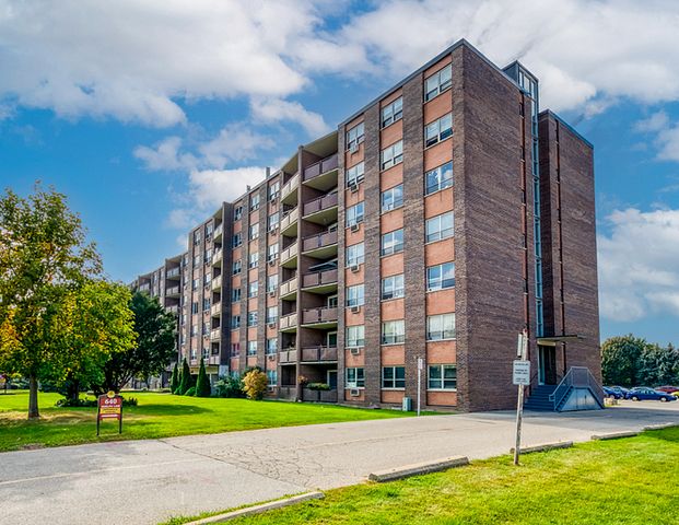 Edinburgh Manor Apartments | 640 Guelph Line, Burlington - Photo 1