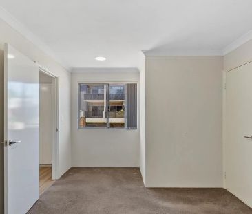 2/90 Cooper Street, - Photo 2