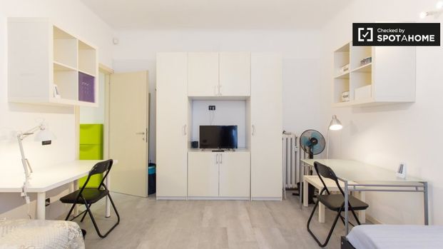 Via Raffaele Lambruschini, Milan, Lombardy 20156 - Photo 1