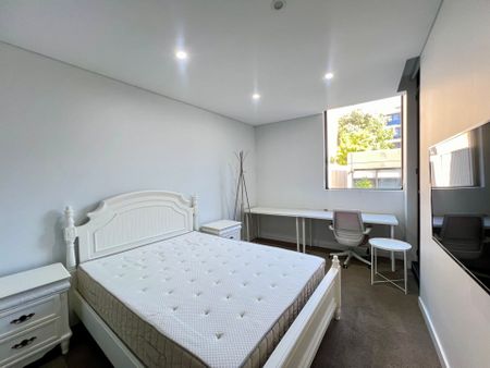 Furnished Second-Floor Three-Bedroom Apartment for Lease! - Photo 3