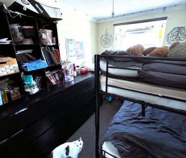 2 bedroom flat to rent - Photo 6