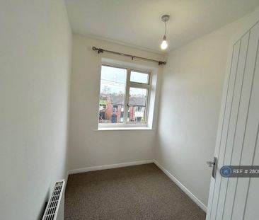 3 bedroom terraced house to rent - Photo 3