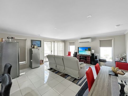 62 Ashwood Gardens, Mitchell Park - Photo 1