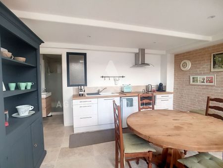 T2 MEUBLÉ // CENTRE DE CHATEAURENARD, - Photo 2