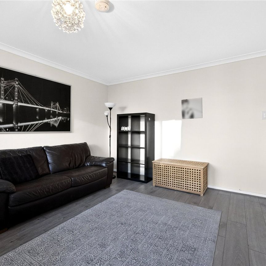 Chippendale House, Churchill Gardens, London, SW1V 3BX - Photo 1