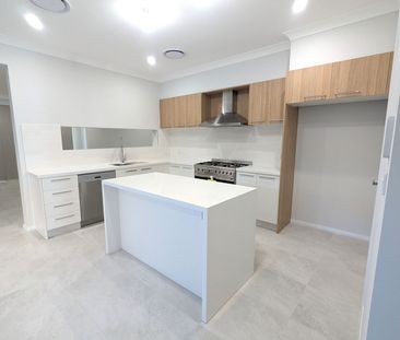 Home For Rent - Photo 3