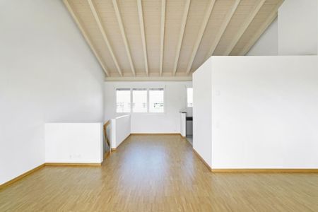 "Living on 2 floors in Allschwil" - Photo 2