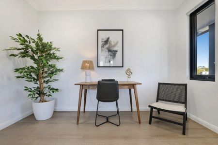 Style & Sophistication - Photo 5