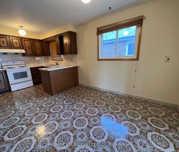 71 Hickorynut Drive #Upper , - Photo 6