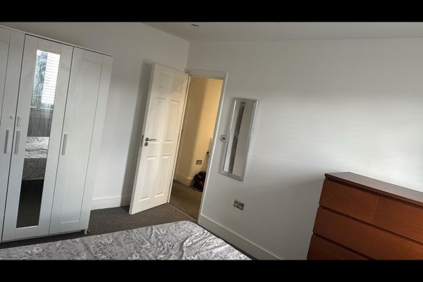 Room in a Shared House, Natal Road, IG1 - Photo 1