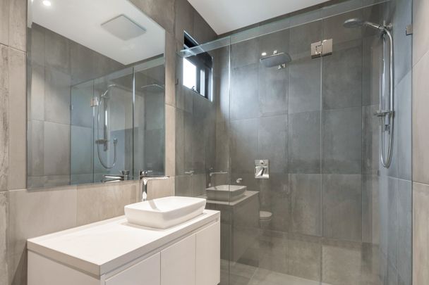 2/111 Chadstone Road, Malvern East VIC 3145 - Townhouse For Rent | Domain - Photo 1