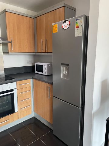 2 Bed Flat, Memorial Heights, IG2 - Photo 4