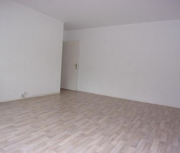 Location Appartement 3 pièces 72m² VERNON 27200 - Photo 2