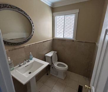 For Lease - 344 York Hill Boulevard, Vaughan, Ontario - Photo 2