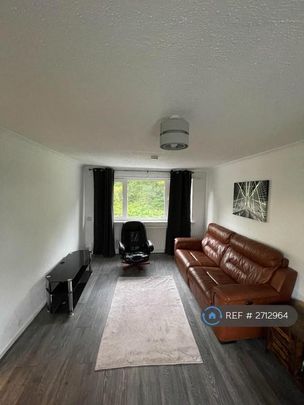 3 bedroom flat to rent - Photo 1