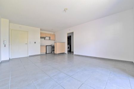 location Appartement T2 DE 47.9m² À GRABELS - Photo 2