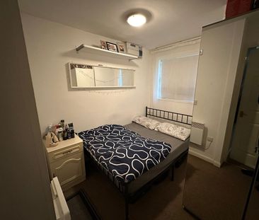 1 Bed Flat, Wensleydale, LU2 - Photo 6