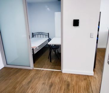 3 beds 2 bath-small single room - Photo 1