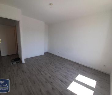 Location Appartement 4 pièces 72m² EVREUX 27000 - Photo 4