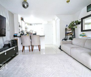 4 bedroom townhouse to rent - Photo 1