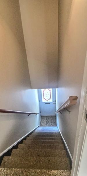 Mercier-Hochelaga beaux 5 1/2 avec électroménagers- 3 chambres à couchers 2e étage - Photo 1