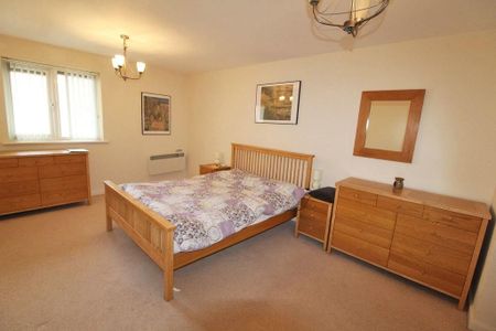 2 bedroom apartment to rent - Photo 4