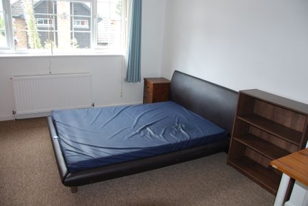 5 bedroom house to rent Lake Road, Chichester, PO19 - Photo 2