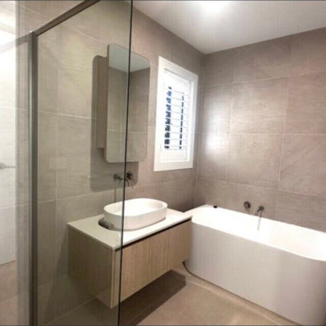 Cranbourne East - Photo 1