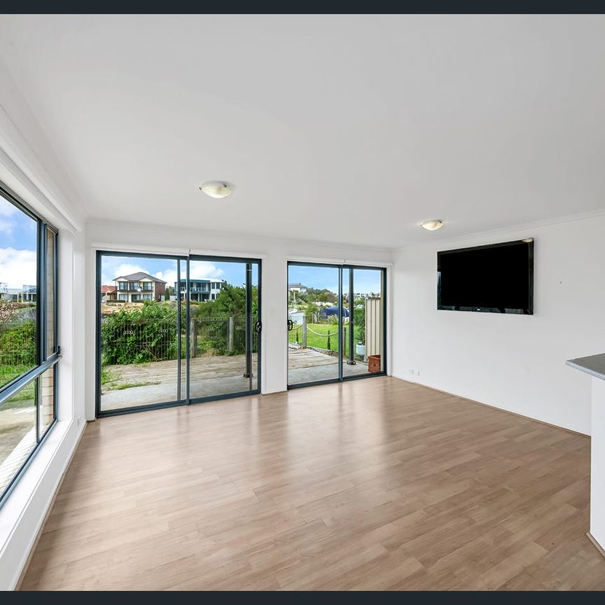 Stunning Views & Stylish Living - Photo 1