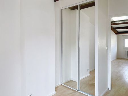 Location Appartement 2 pièces 39m² LA ROCHELLE 17000 - Photo 2