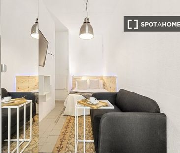 barcelona, Catalonia 08009 - Photo 1