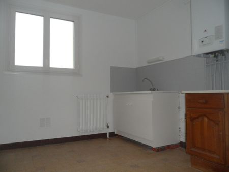 A LOUER - Quartier Maluettes - T3 de 63.50m² avec garage, balcon et cave - Photo 4