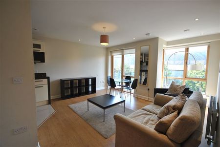 Apartment 8 , Newtown Hall, Hazelbrook Square, Churchtown, Dublin 14 - Photo 5