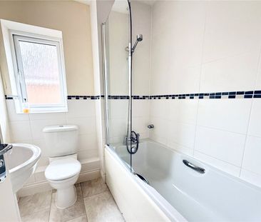 Starlings Roost, Bracknell, Berkshire, RG12 - Photo 3