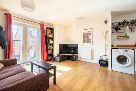 The Mead, Keynsham - Photo 2