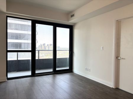 For Lease - 4015 The Exchange N/A Unit# 1610, Mississauga, Ontario - Photo 3