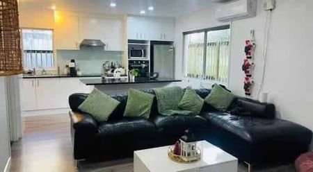 Newly renovated - Photo 5